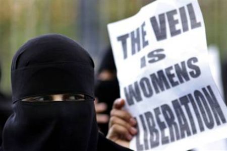 Hijab-protest-04.jpg
